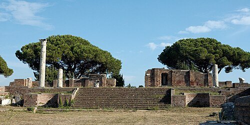 Roma, Ostia Antica,Podium, Round Temple