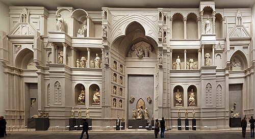Firenze, museo dell'Opera del Duomo, facciatone arnolfiano di Santa Maria del Fiore