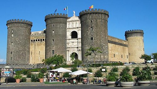 Napoli, Maschio Angioino