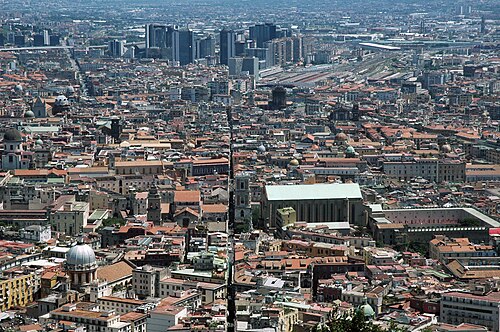 Napoli, vista panoramica di Spaccanapoli