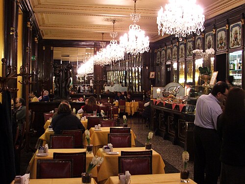 Interno del Caffè Baratti & Milano di Torino