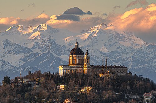 Basilica di Superga al tramonto