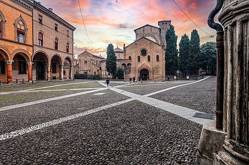 Bologna, Piazza Santo Stefano e il complesso delle Sette Chiese